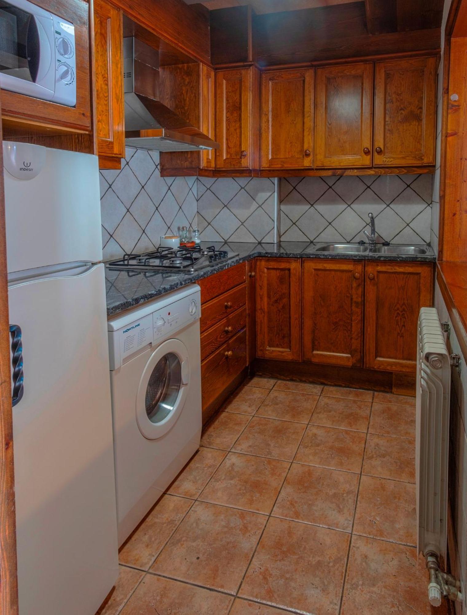 Can Tubau - Casa Rural - Apartaments Campelles Esterno foto