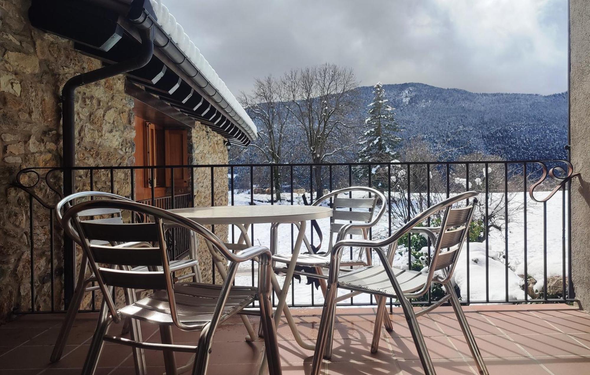 Can Tubau - Casa Rural - Apartaments Campelles Esterno foto